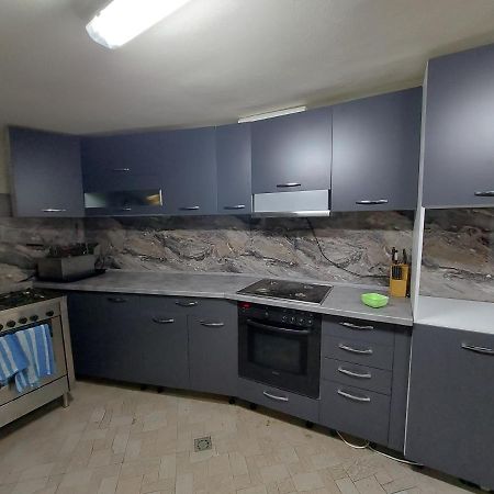 Sharkov Guest House Dolen  Extérieur photo