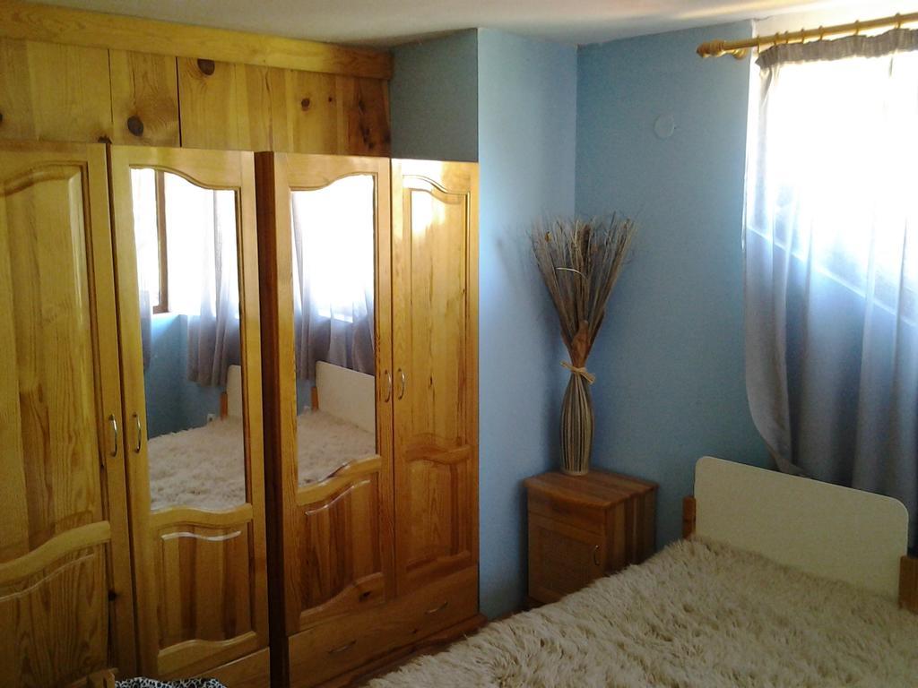 Sharkov Guest House Dolen  Chambre photo