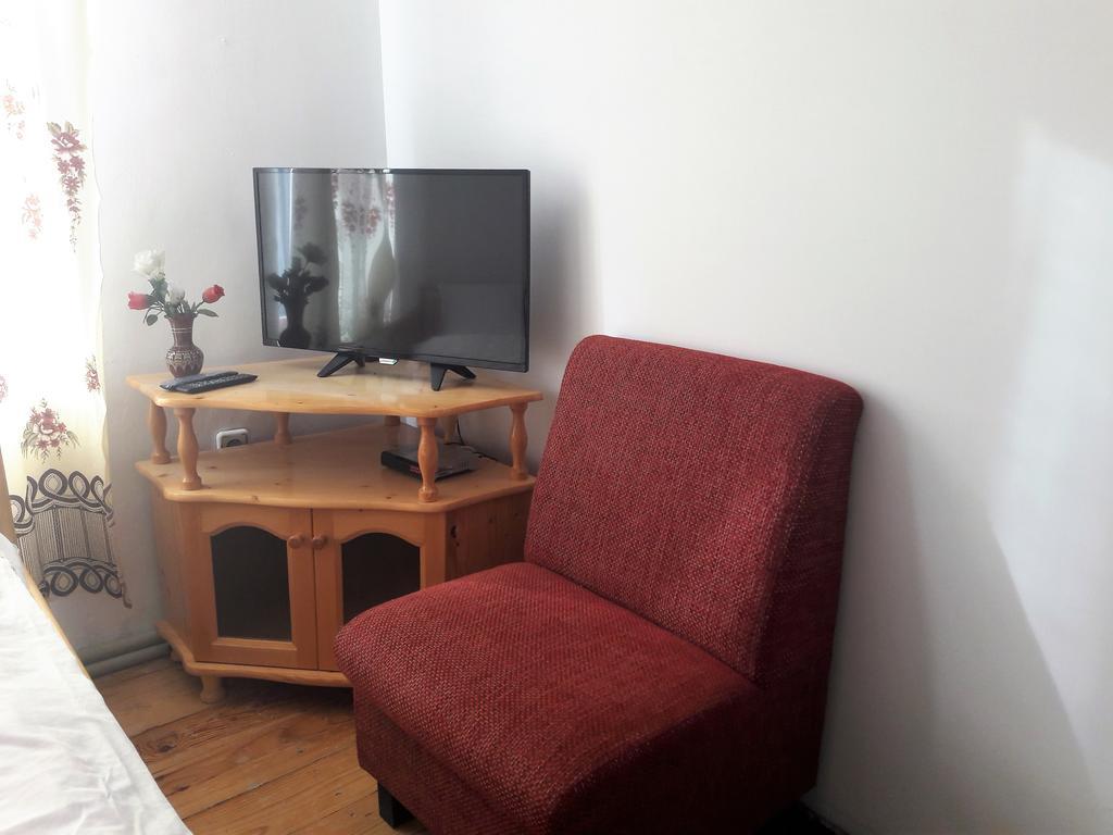 Sharkov Guest House Dolen  Extérieur photo