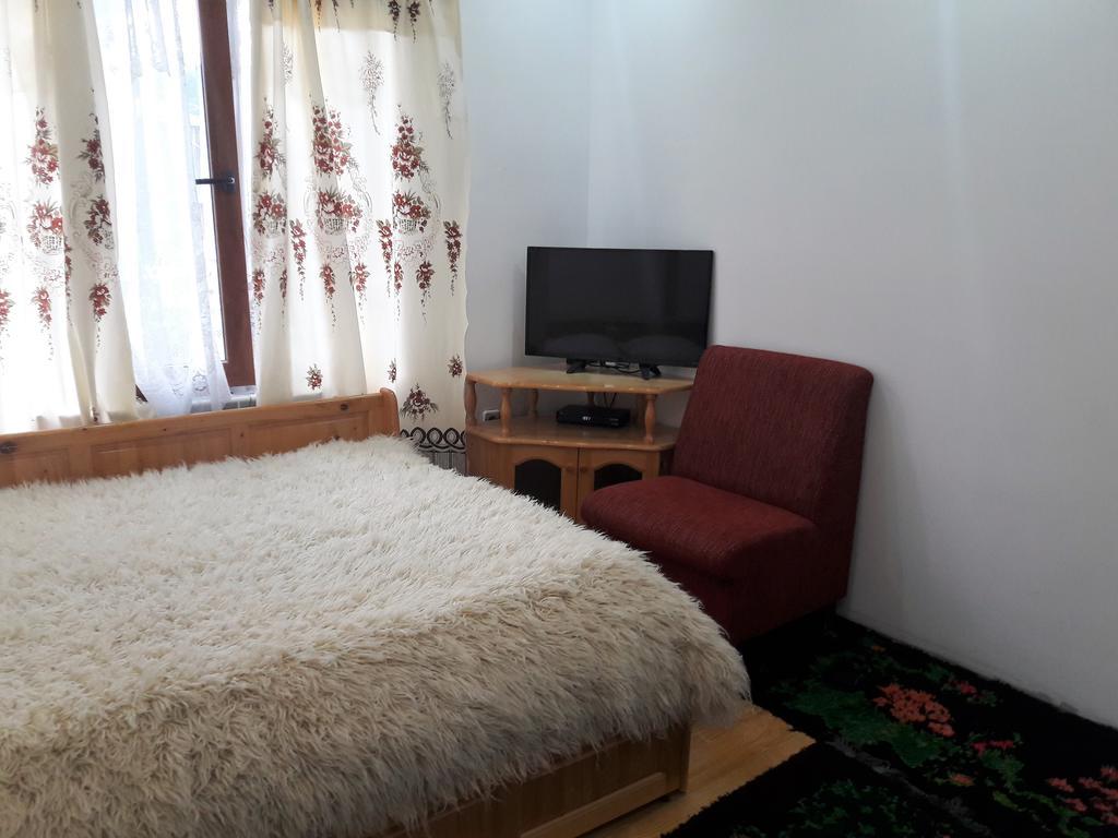 Sharkov Guest House Dolen  Extérieur photo