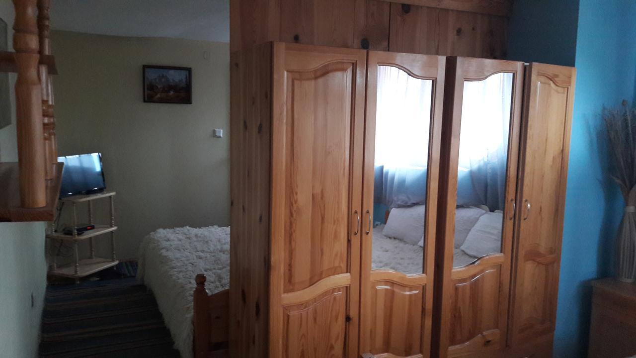 Sharkov Guest House Dolen  Extérieur photo