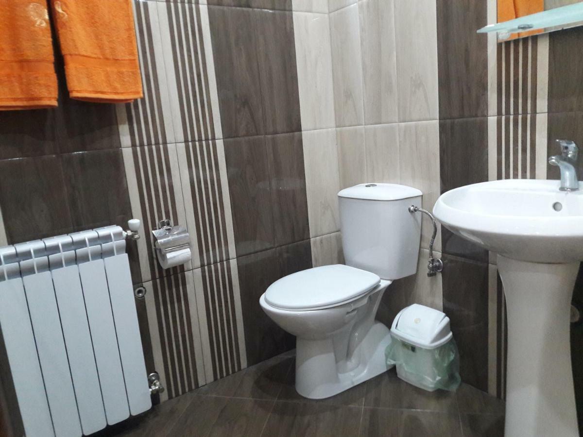 Sharkov Guest House Dolen  Extérieur photo