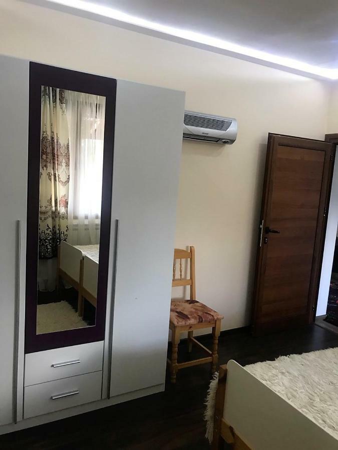Sharkov Guest House Dolen  Extérieur photo